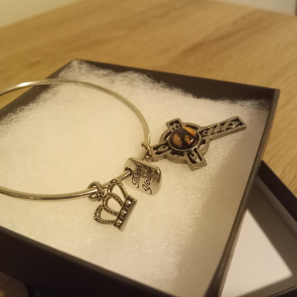 The Wind & Fire Celtic Cross Bangle Bracelet ~ Free Shipping! ☆